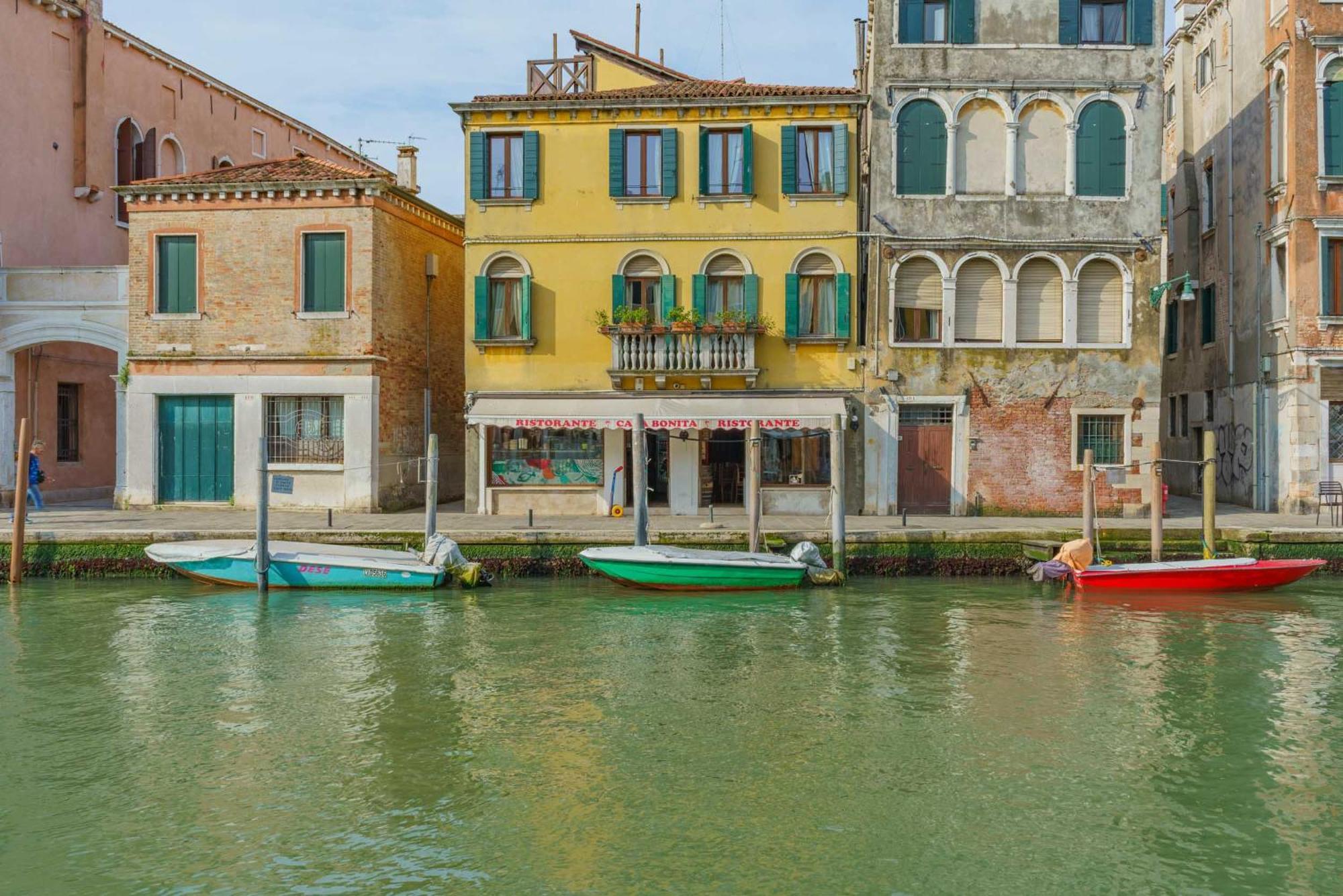 Apartamento Casa Virginia Direct At The Canal Cannaregio With Own Roof Terrace